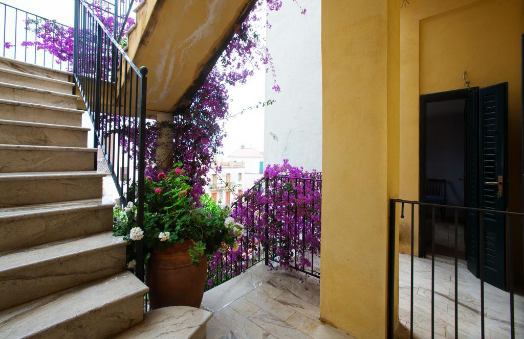 Casa Umberto I Apartman Taormina Szoba fotó